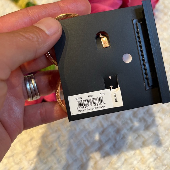 Authentic coach Hoop Earrings brand new - Picture 3 of 4